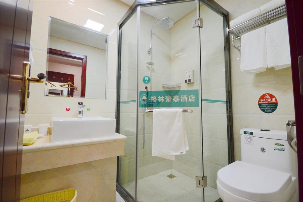 Greentree Inn Guangxi Yulin Jincheng Commercial Building Shell Hotel Zewnętrze zdjęcie